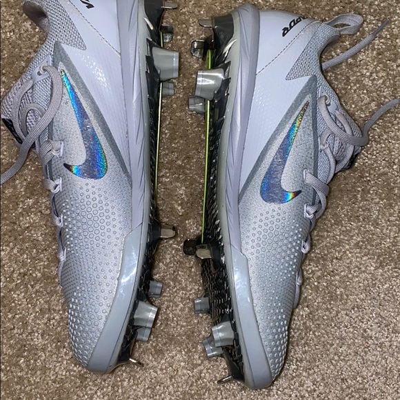 Soft ball shoes - Picture 2 of 3